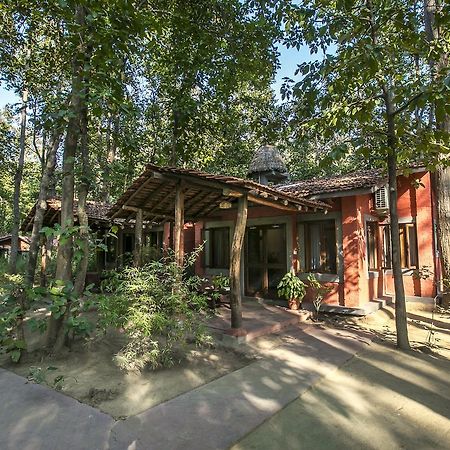 Kanha Jungle Lodge Dhanwar Екстер'єр фото