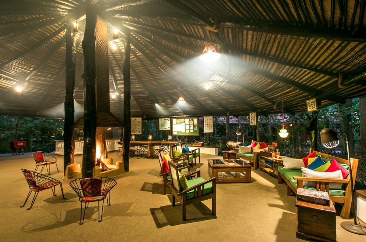 Kanha Jungle Lodge Dhanwar Екстер'єр фото